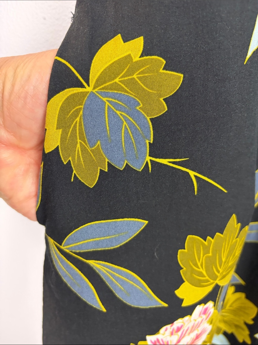 Papillon Floral Sleeveless Tunic Dress XS Black Viscose Pocket Top - Picture 9 of 13